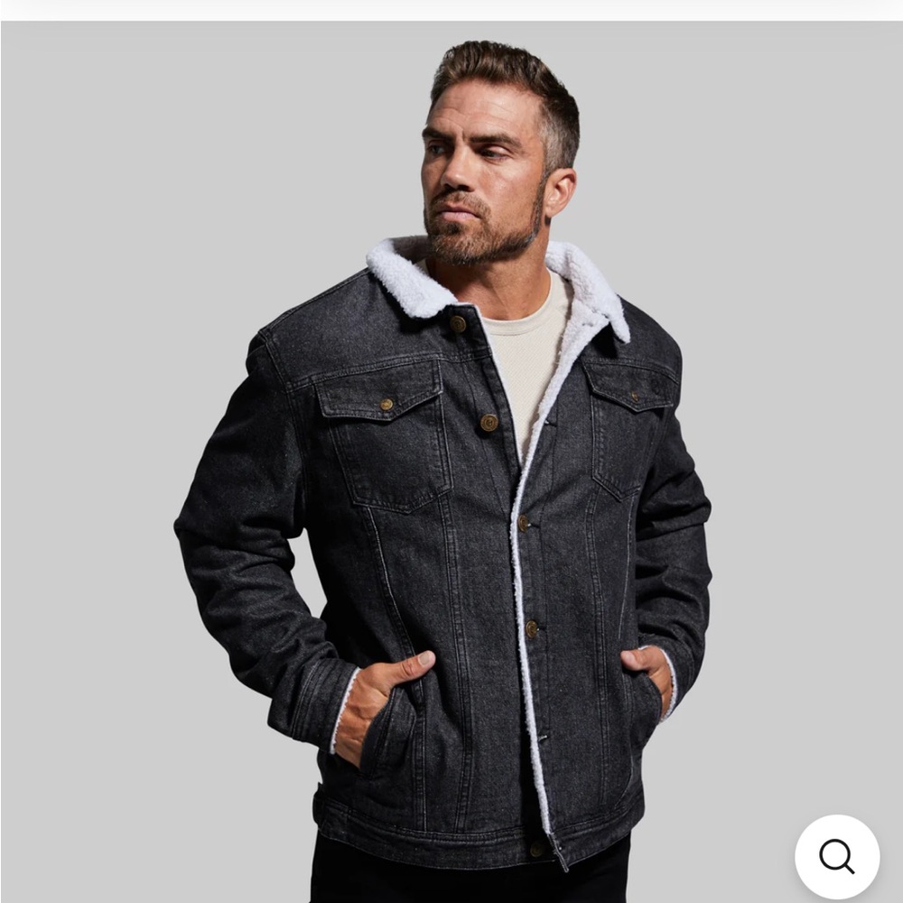 Men’s pioneer jacket size Large